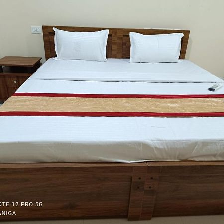 Premier Inn Lodge 门格洛尔 外观 照片