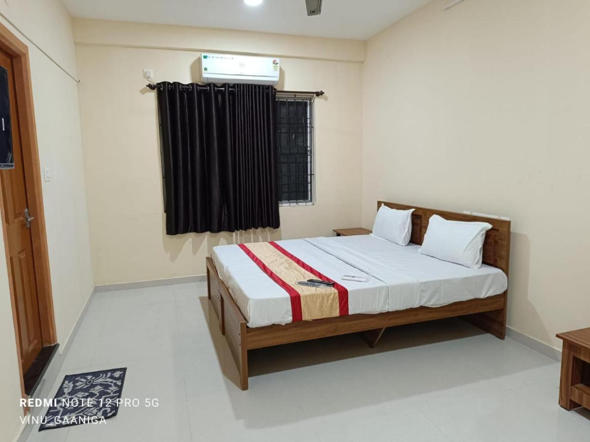 Premier Inn Lodge 门格洛尔 外观 照片