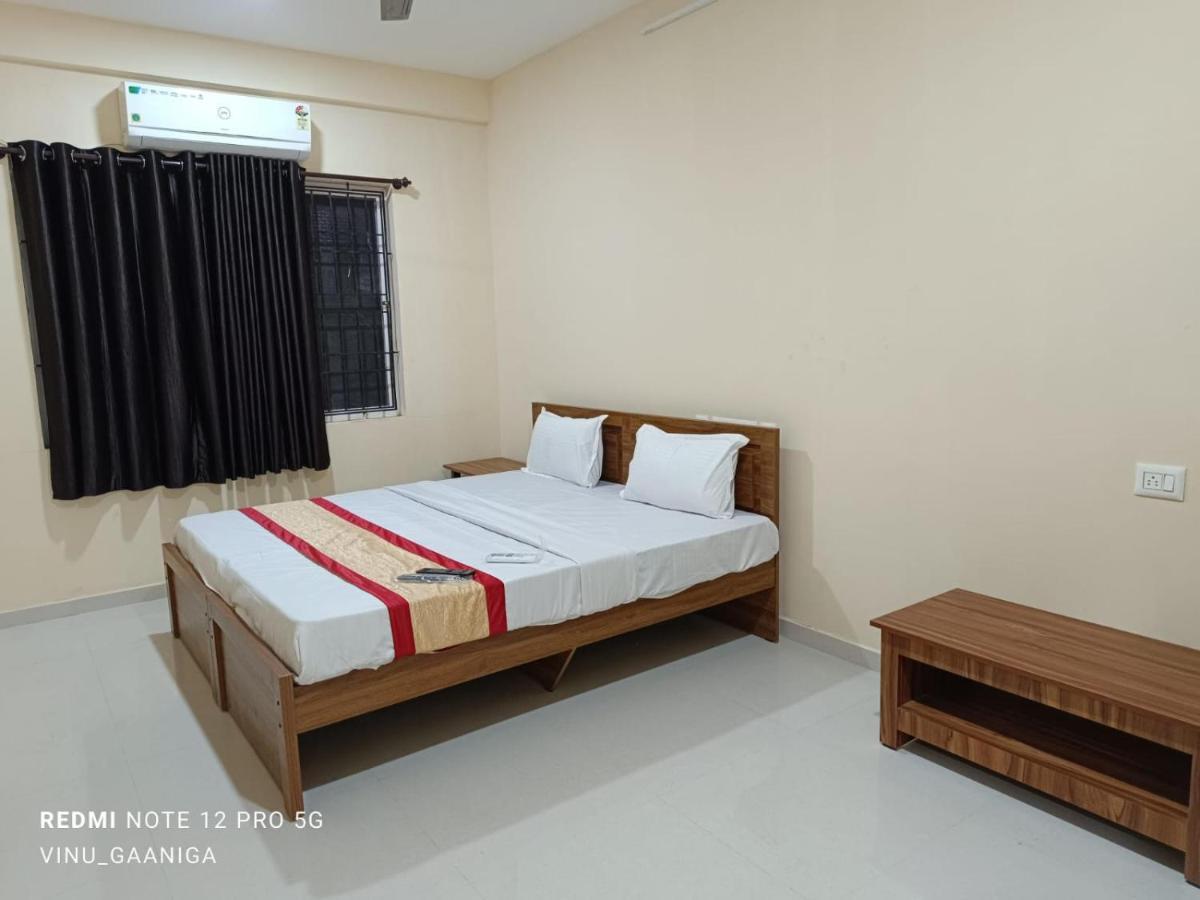 Premier Inn Lodge 门格洛尔 外观 照片
